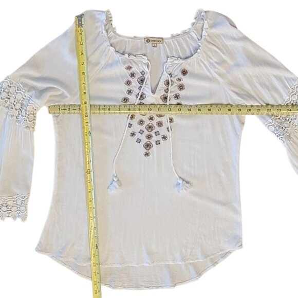 Democracy Embroidered Ivory Gauzy Bohemian Peasant Top with Bell Sleeves Sz L - Picture 12 of 14
